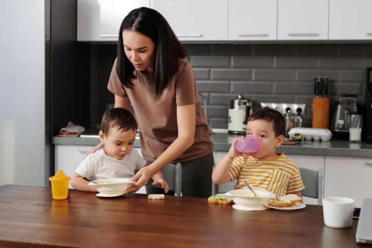 Kebiasaan makan orang tua pengaruhi anak lakukan hal serupa